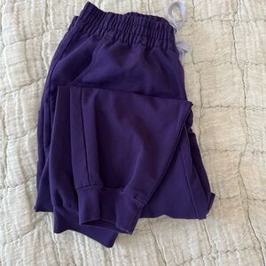 Figs Uman HW joggers Purple Jam XXL